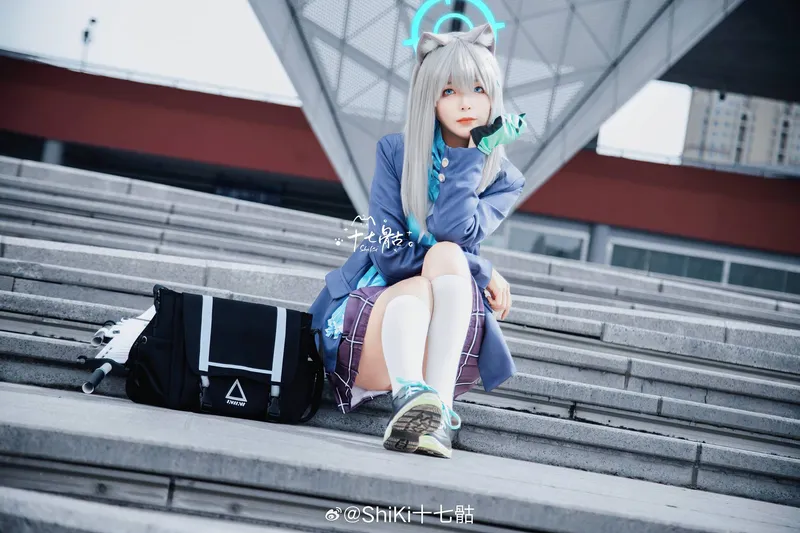 《蔚蓝档案》砂狼白子cosplay展示