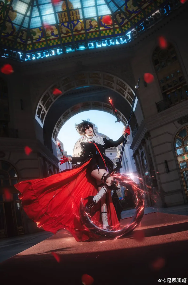 《明日方舟》隐德来希cosplay展示