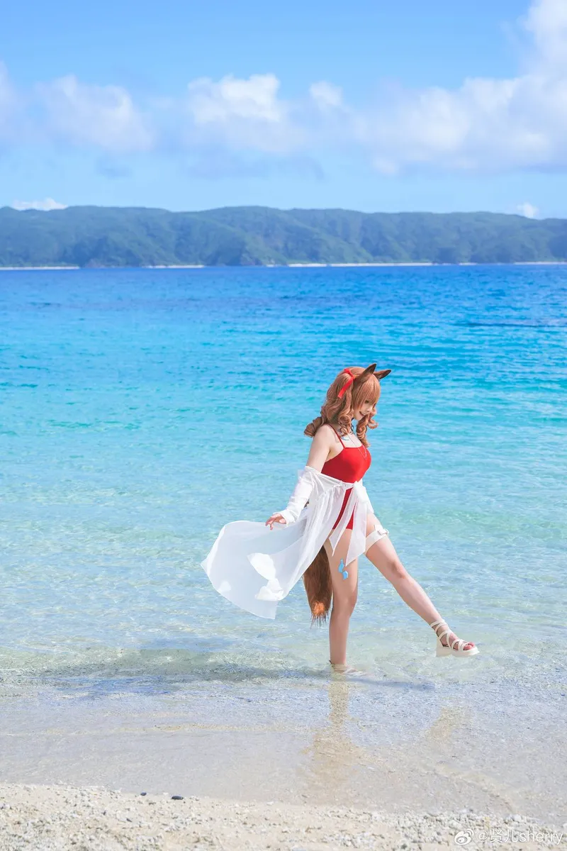 《明日方舟》安洁莉娜Cosplay展示