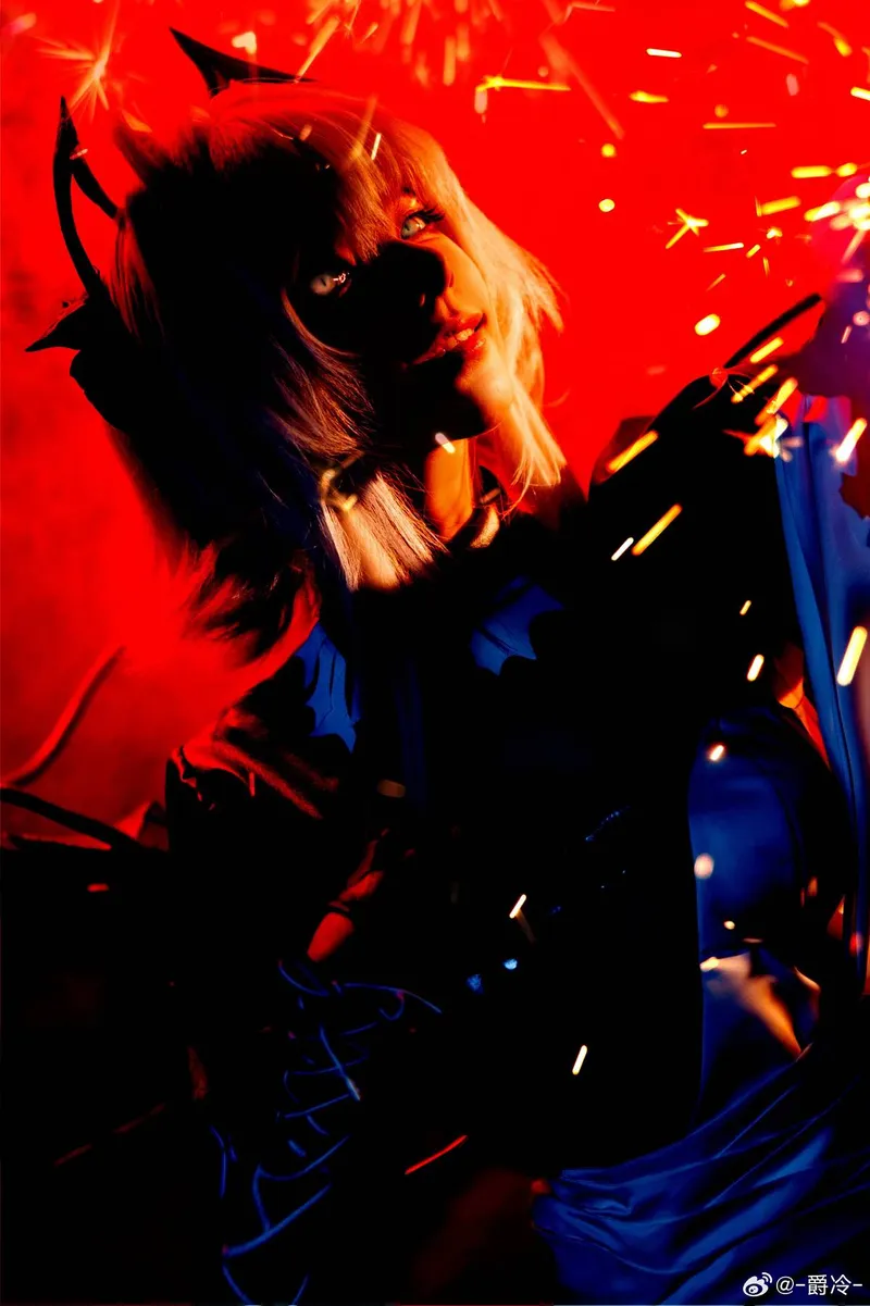 《明日方舟》维什戴尔Cosplay展示