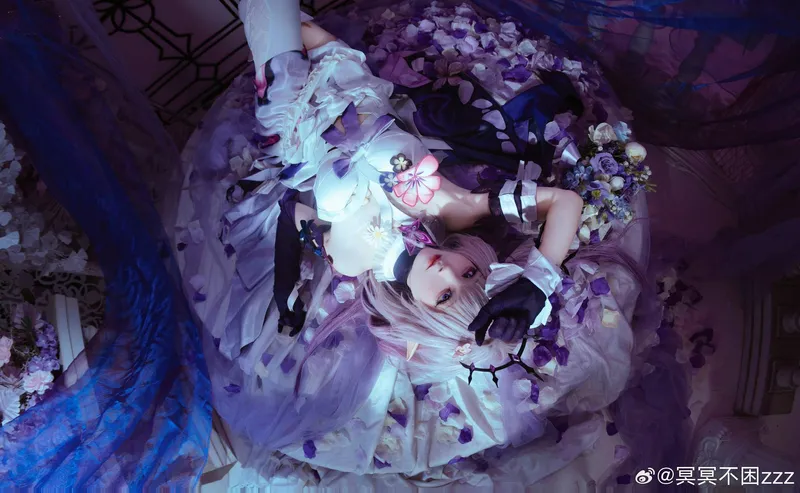 《崩坏星穹铁道》遐蝶cosplay展示