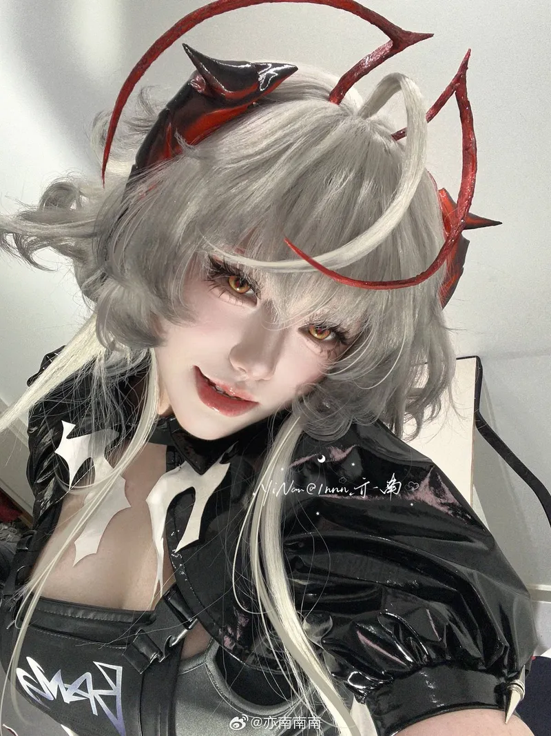 《明日方舟》维什戴尔cosplay展示-精美角色还原
