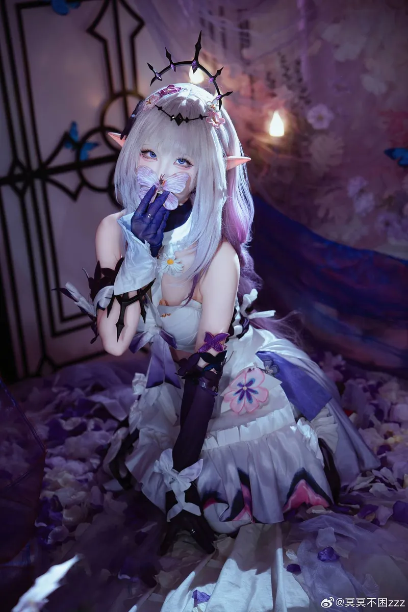 《崩坏星穹铁道》遐蝶cosplay展示