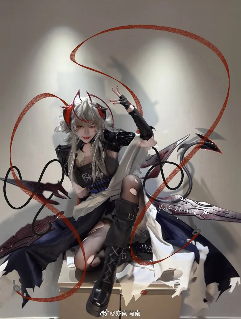 《明日方舟》维什戴尔cosplay展示