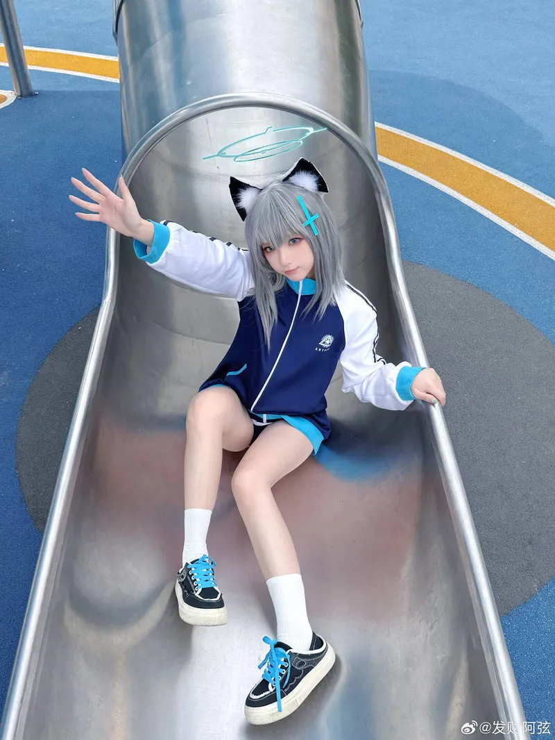 《蔚蓝档案》砂狼白子cosplay展示