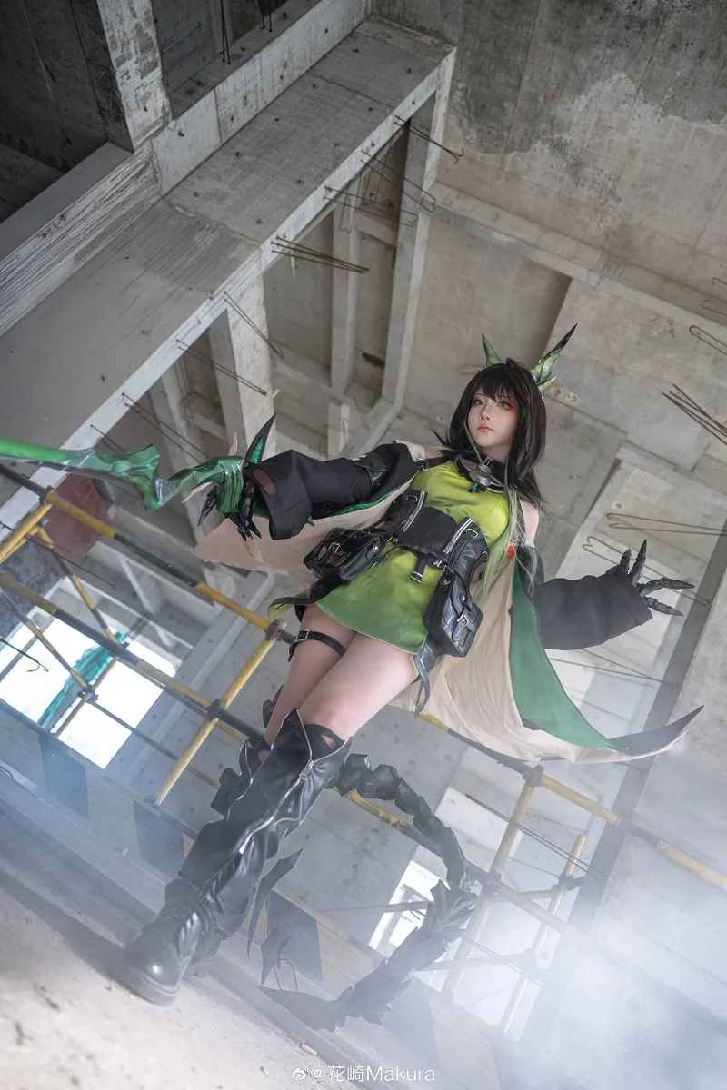 《明日方舟》Mon3trCosplay展示