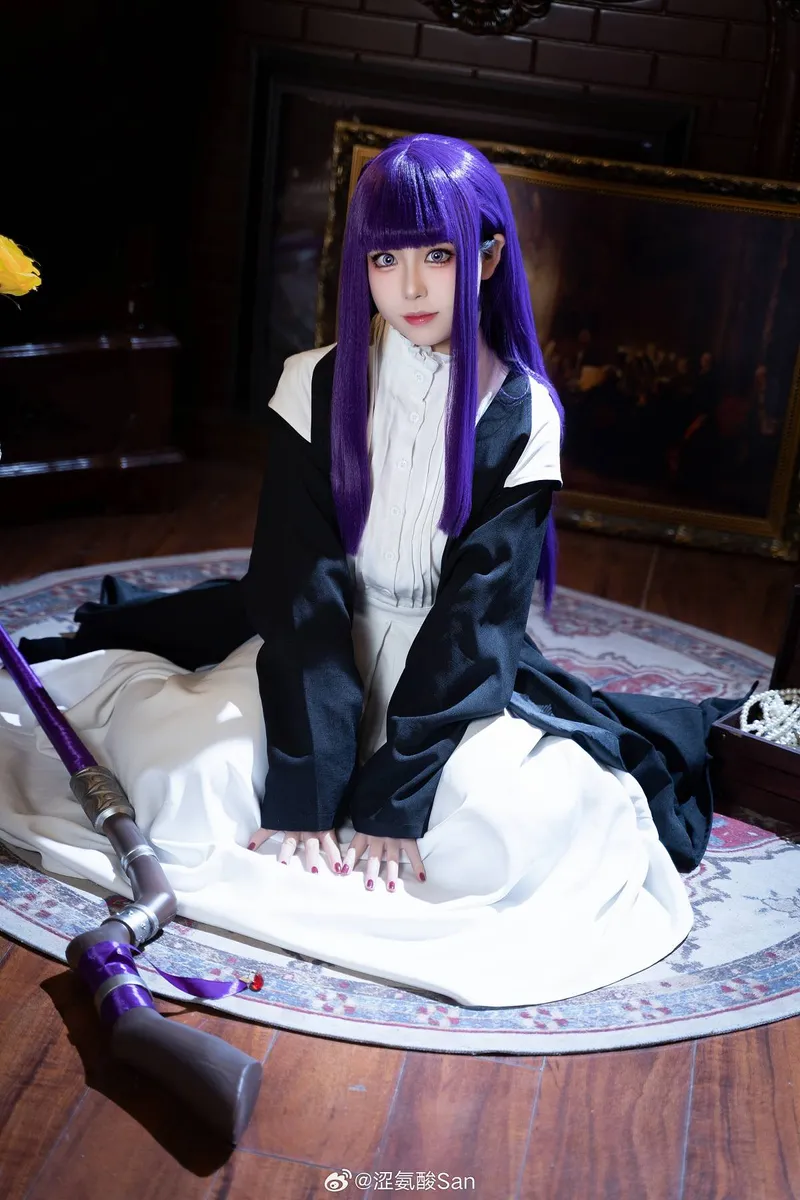 《葬送的芙莉莲》菲伦cosplay展示-角色魅力全方位呈现