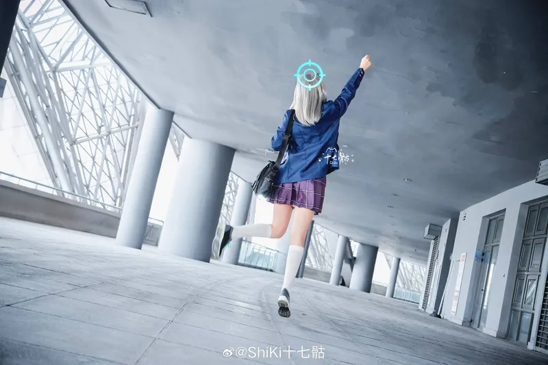 《蔚蓝档案》砂狼白子cosplay展示