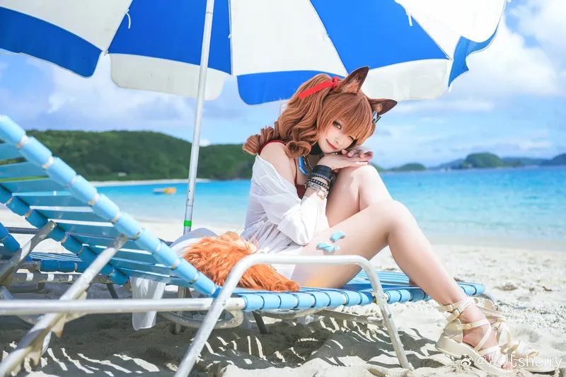 《明日方舟》安洁莉娜Cosplay展示