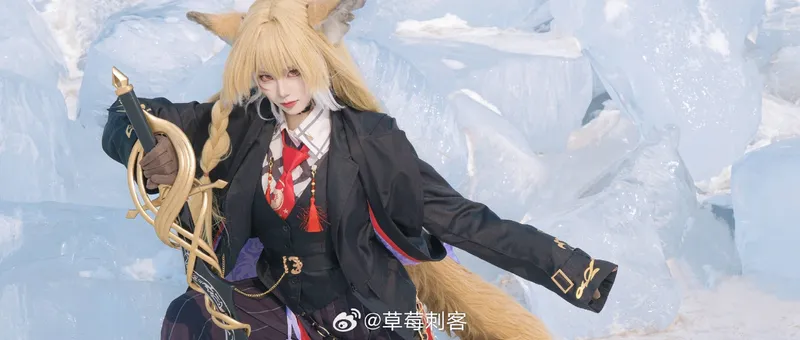 《明日方舟》忍冬cosplay展示