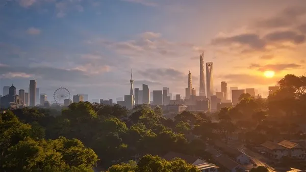 《控制》与米哈游新作《Varsapura》实机演示对比解析