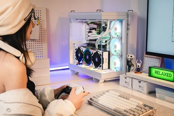 《控制》与米哈游新作《Varsapura》实机演示对比解析