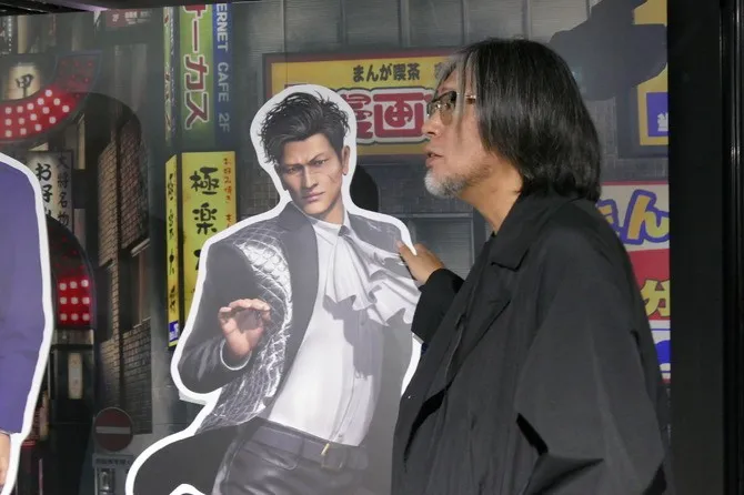 《如龙极３/如龙３外传DarkTies》