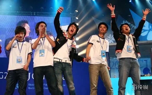 《CS1.6》经典再续-KK官方对战平台致敬CNCS二十载荣光