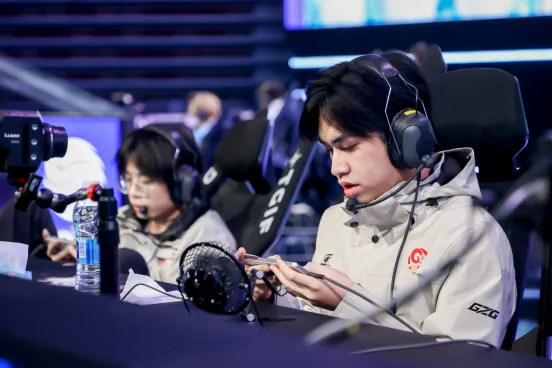 《决胜巅峰》上海电竞大师赛首秀燃动静安