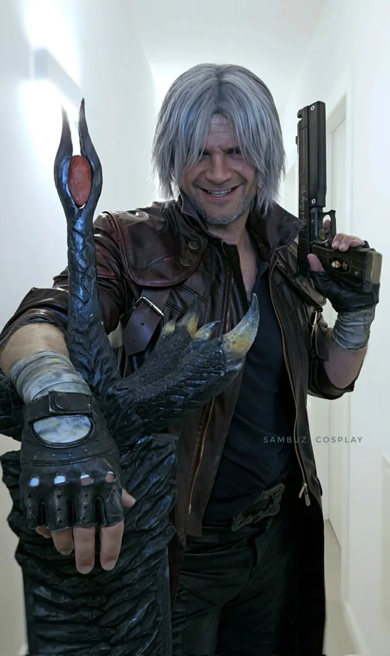 《鬼泣5》圣诞但丁Cosplay