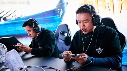 《巅峰战舰》2025星路联赛圆满收官