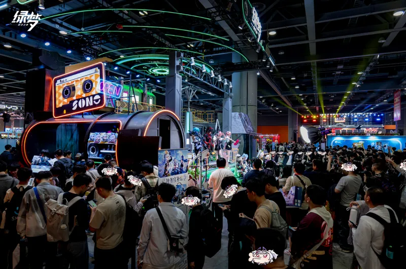 《绿梦：时空之声》萤火虫漫展广州站亮相