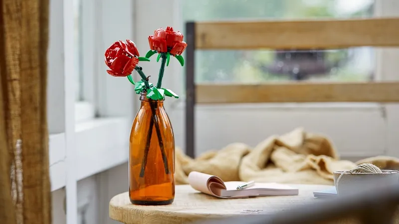 《乐一通》乐高情人节礼物推荐-2026年精选套装解析