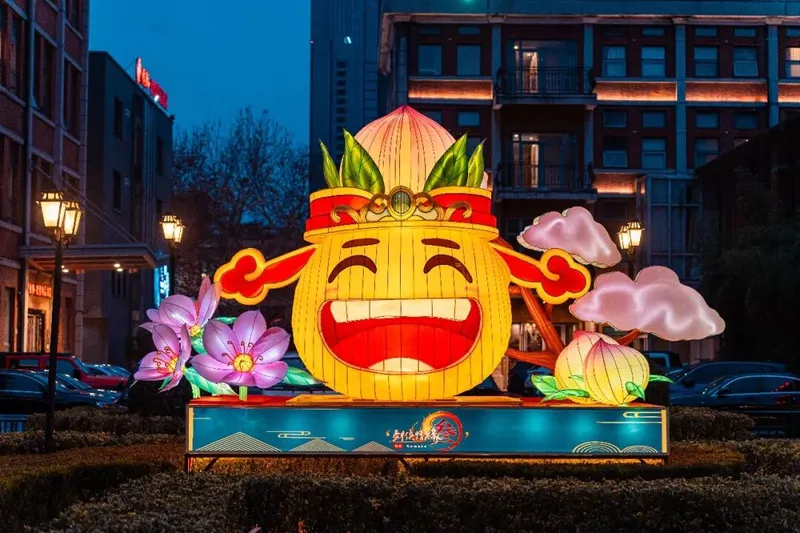 《剑网3》春节黄鸡大笑亮相多地