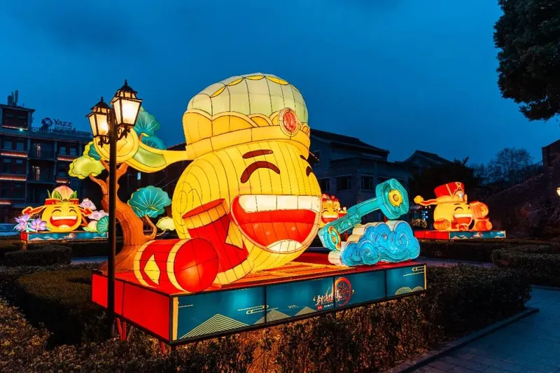 《剑网3》春节黄鸡大笑亮相多地