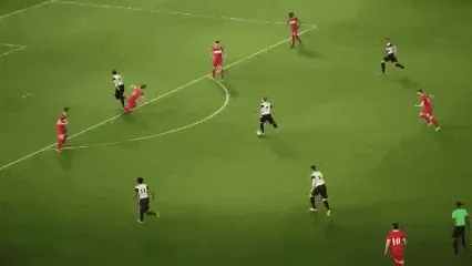 《实况足球》坚若磐石镇守后防