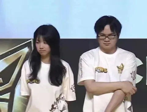 《炉石传说》黄金棋坛最强女选手黄香蕉专访
