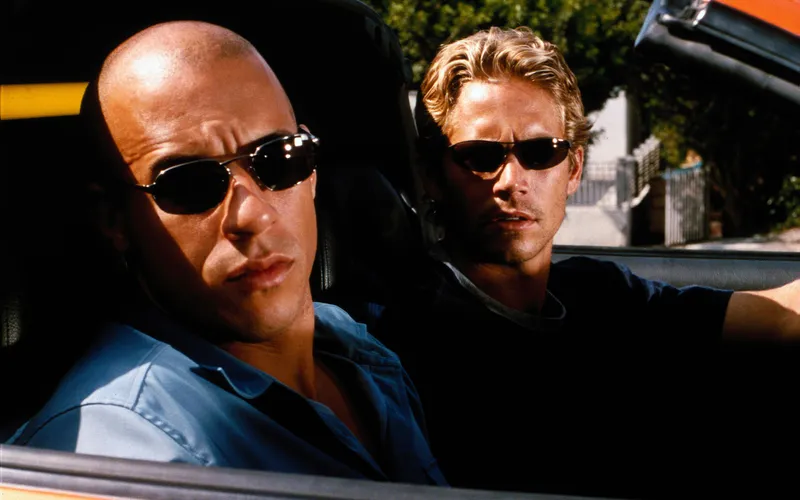《FastFive》：速度与激情系列的巅峰之作-实拍特效与兄弟情深的完美结合