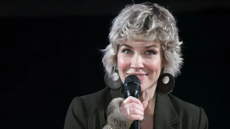 漫威影星EvangelineLilly抨击迪士尼裁员