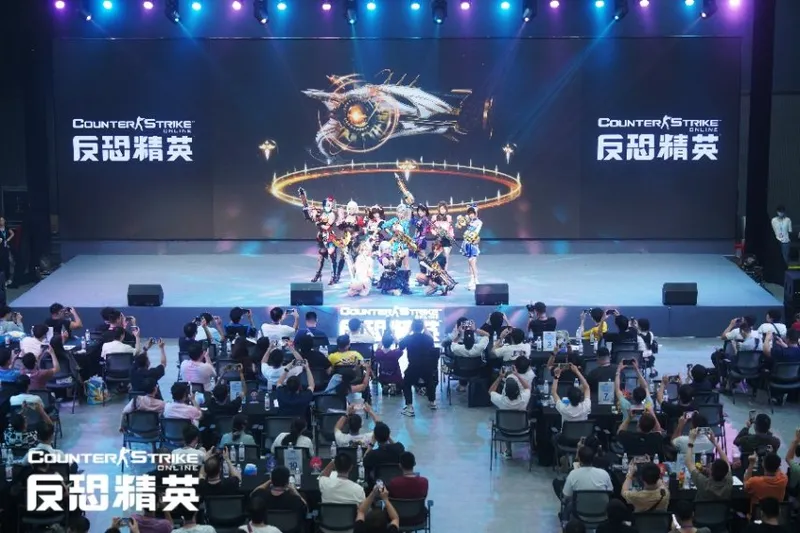 《反恐精英Online》暑期传奇武器曝光