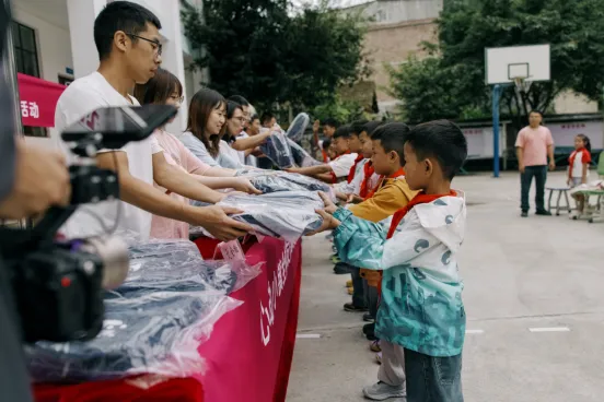 《心动小镇》公益开学季
