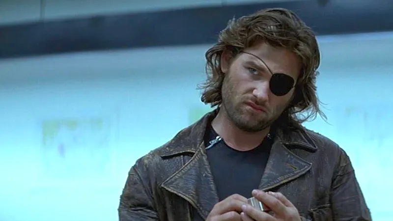 扎克·施奈德版《EscapefromNewYork》重制版剧情首曝-1997年背景与主演疑云